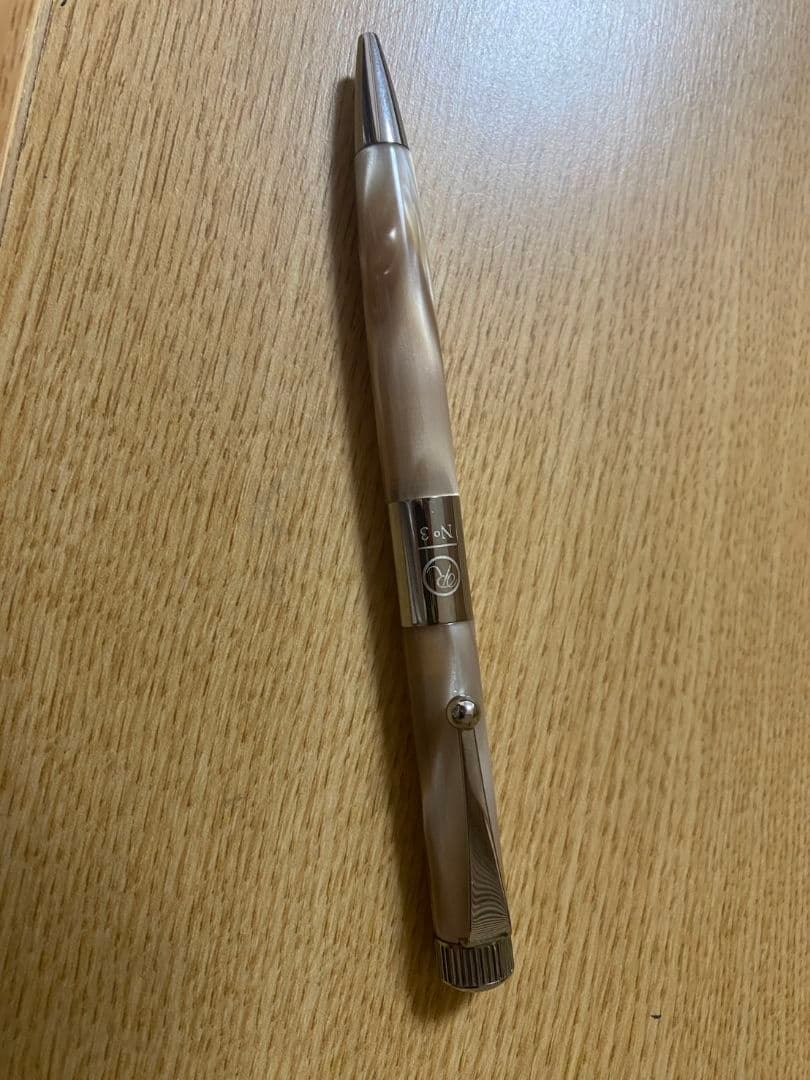 ロメオNo.3 イタリアンベージュ 細軸 ボールペン