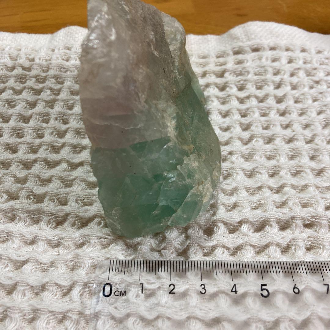 エメラルドグリーン　原石　☺︎ パワーストーン