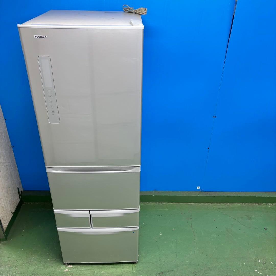 523 東芝 大型冷蔵庫 400L強 右開き 自動製氷 5ドア 大人気　きれい