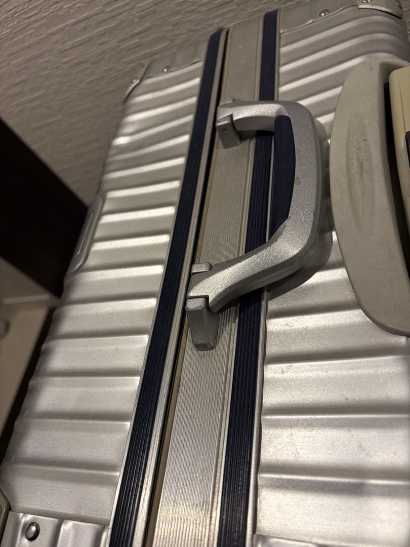 【稀少・廃番】 青ロゴ リモワ シルバー トパーズ 82L 4輪