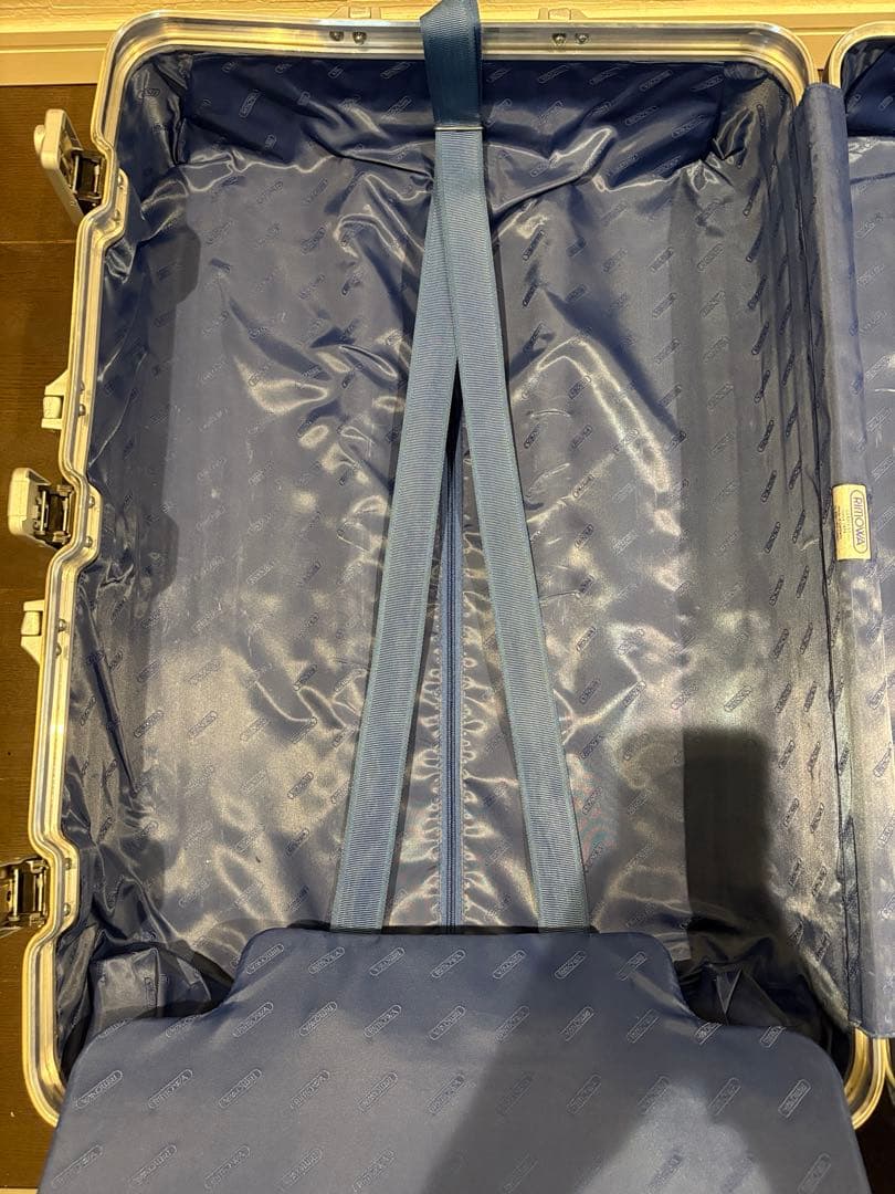 【稀少・廃番】 青ロゴ リモワ シルバー トパーズ 82L 4輪