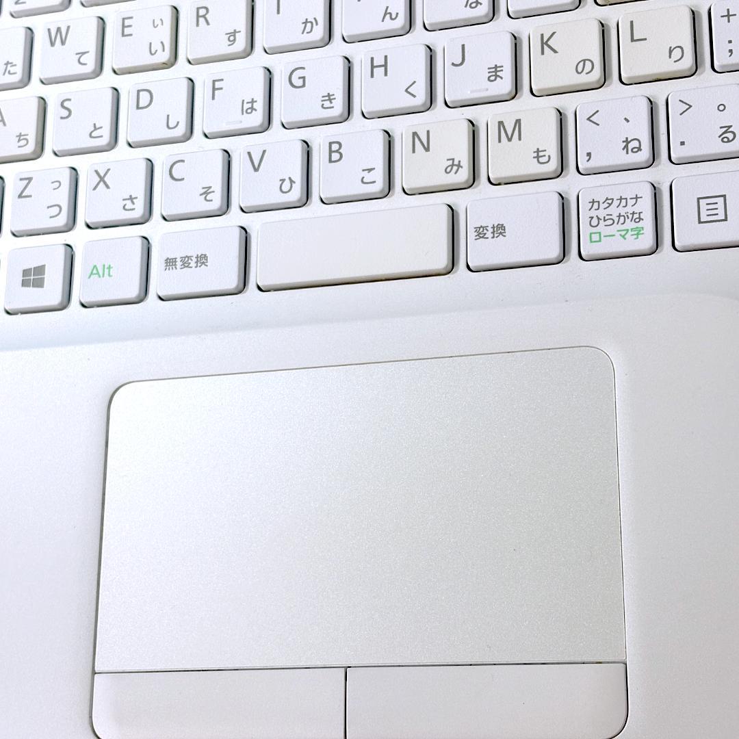 美品！Corei7・16GB・SSD512・Win11・ホワイト ノートパソコン