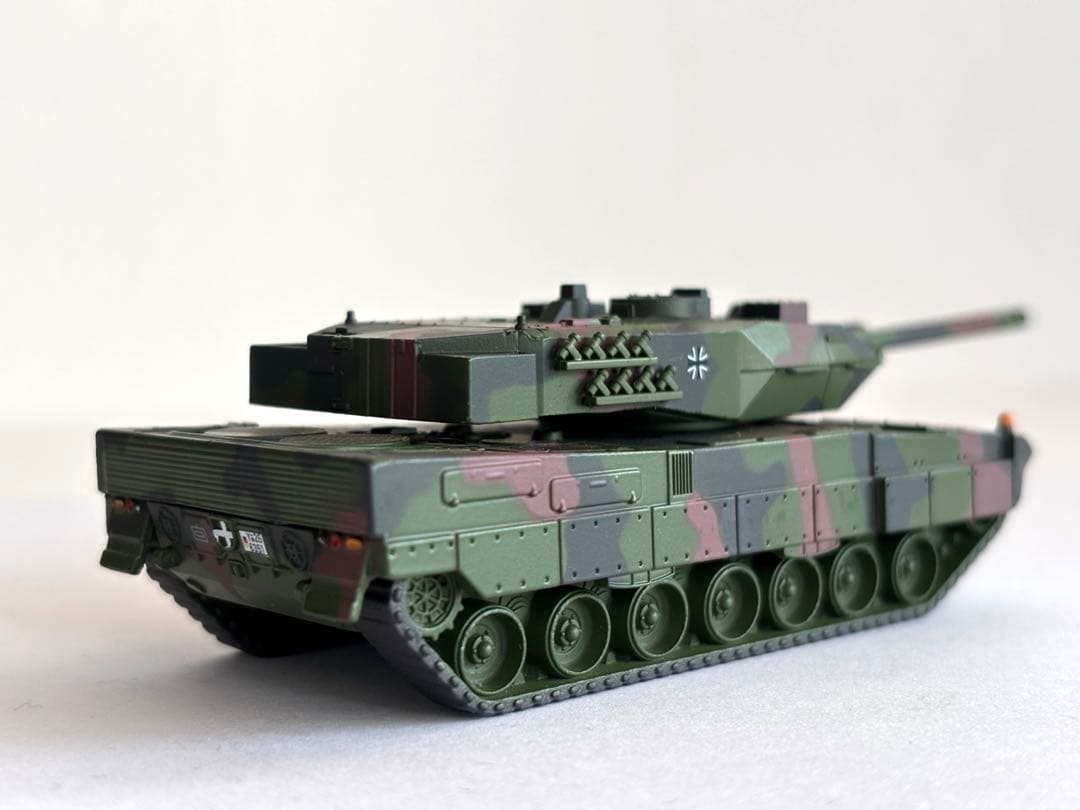 新品　メルクリン　ドイツ軍　レオパルド　2A6 戦車　運搬車　ラスト1両‼️