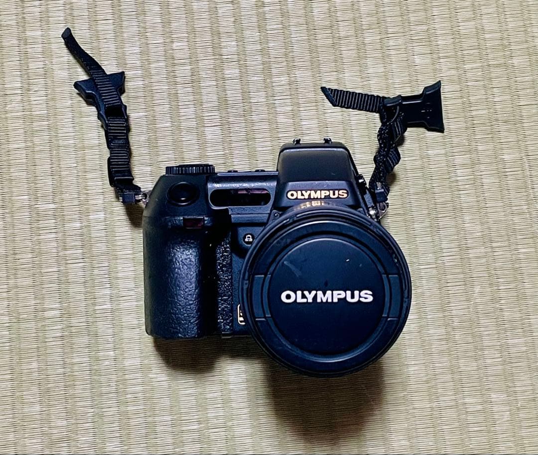 OLYMPUS CAMEDIA E-20 デジタル一眼レフカメラ　動作未確認
