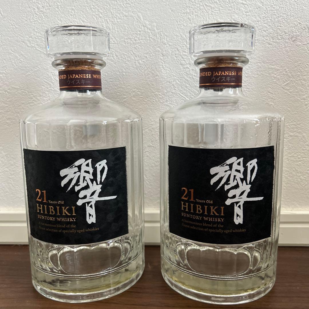 山崎18年 空瓶 未洗浄　4本　サントリー 響21年 空瓶 未洗浄　2本