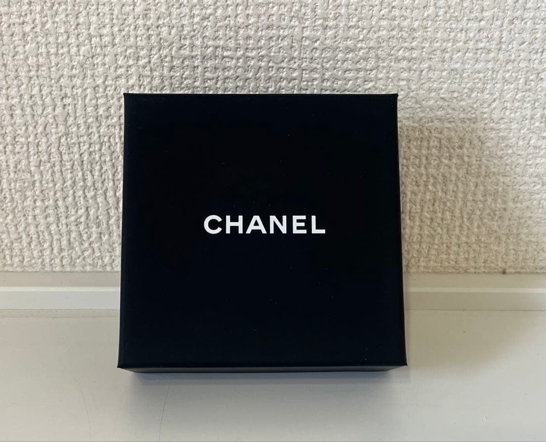 未使用品 CHANEL シャネル CCロゴ スタッドピアス ゴールド 金