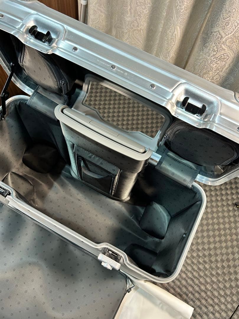 SlimShady です♪ RIMOWA リモワ　オリジナル　パイロット