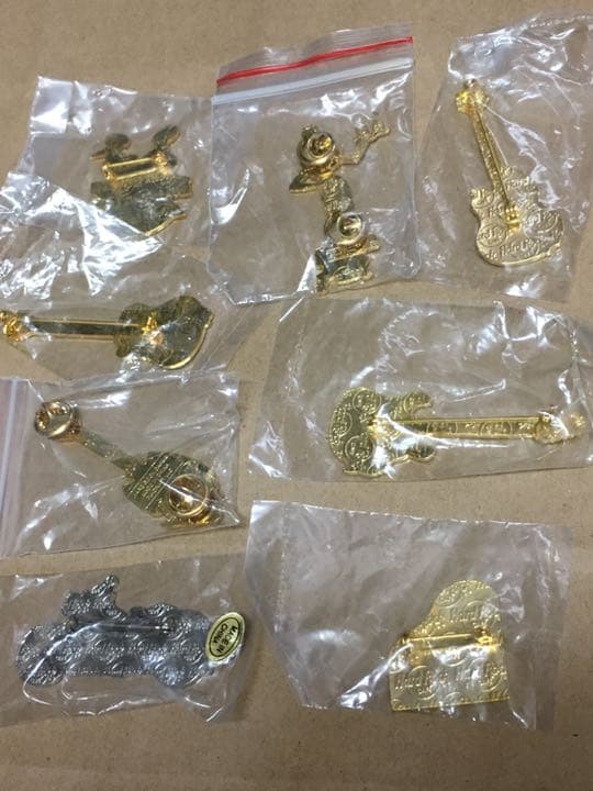 ハードロックカフェ　グアム　ギターピン等 8種