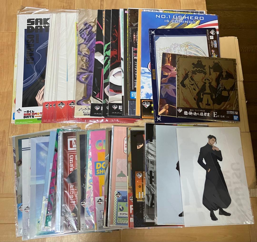 漫画　アニメ　グッズ　缶バッジ　アクリルスタンド　ラバーストラップ　フィギュア