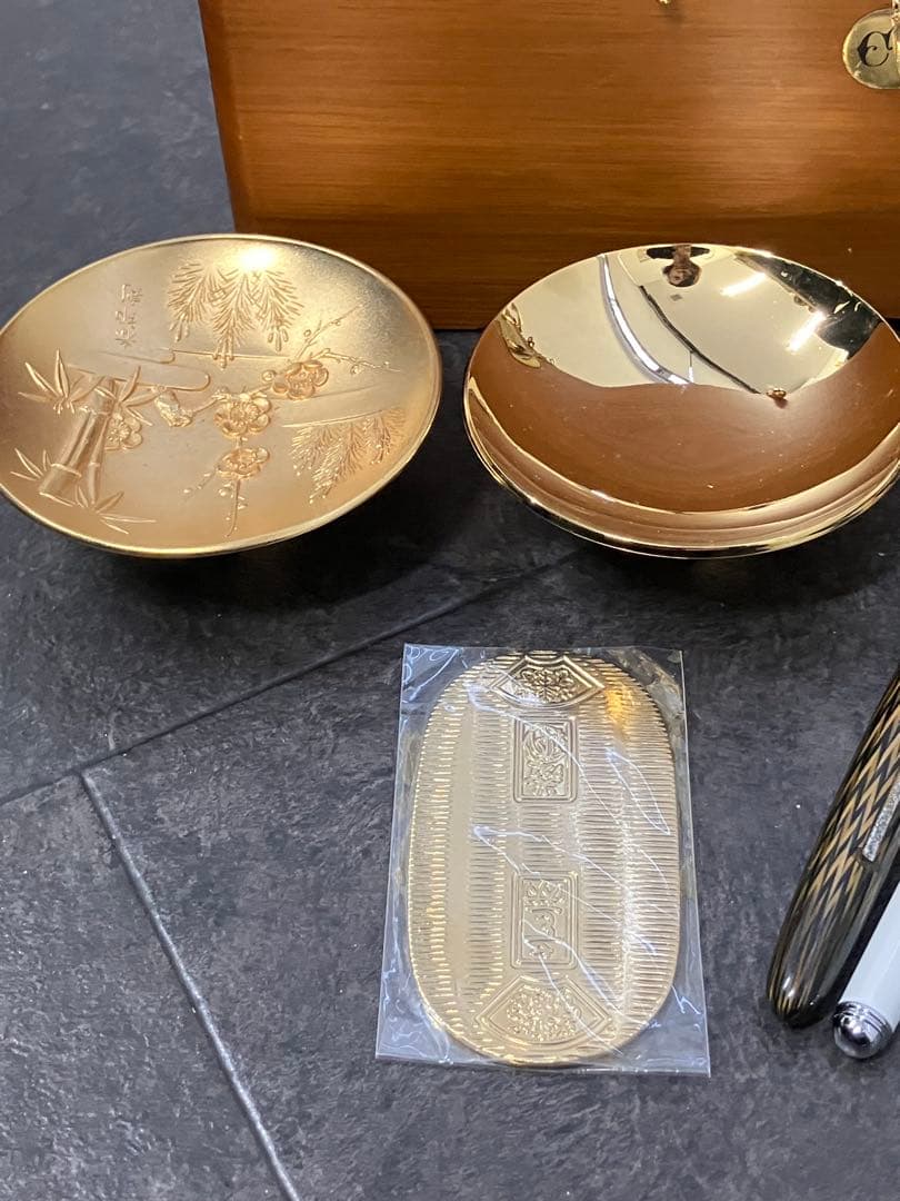 遺品整理 指輪 ネックレス イヤリング 腕時計　ブローチ カフス 金盃