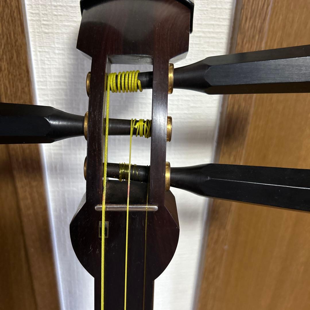 紅木津軽三味線本体 破れ有り