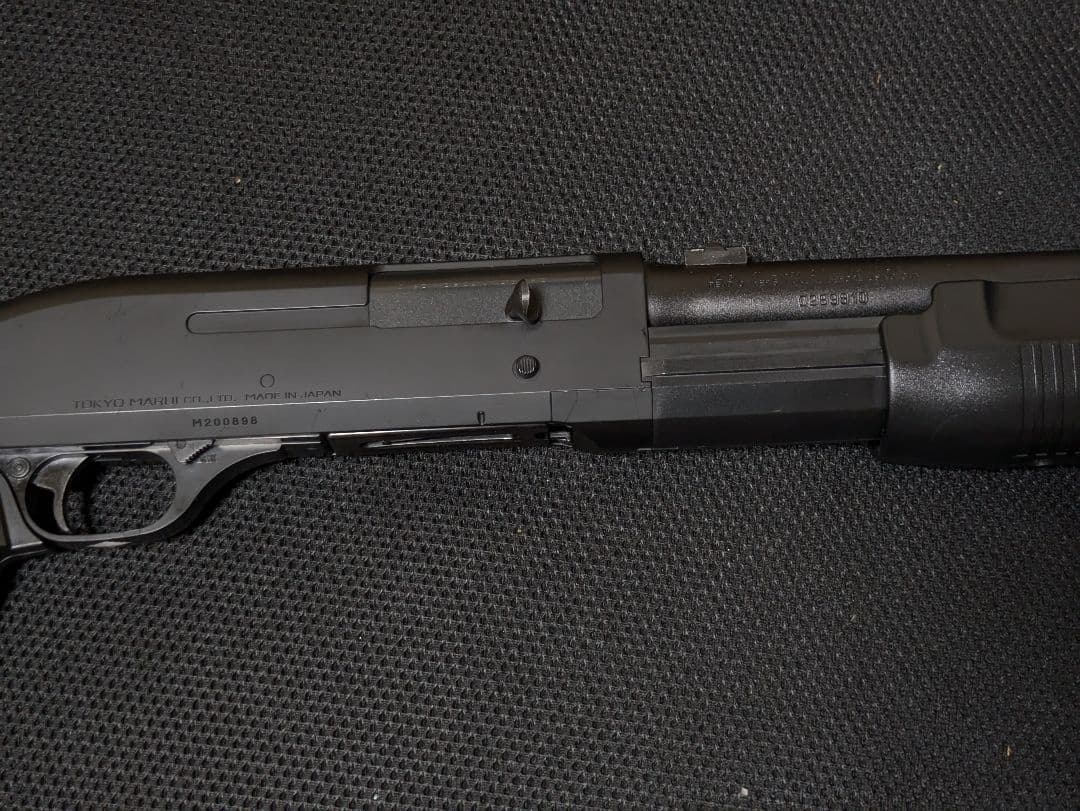 東京マルイ　ベネリM3スーパー90エアコキ+ショル型マガジン5つ