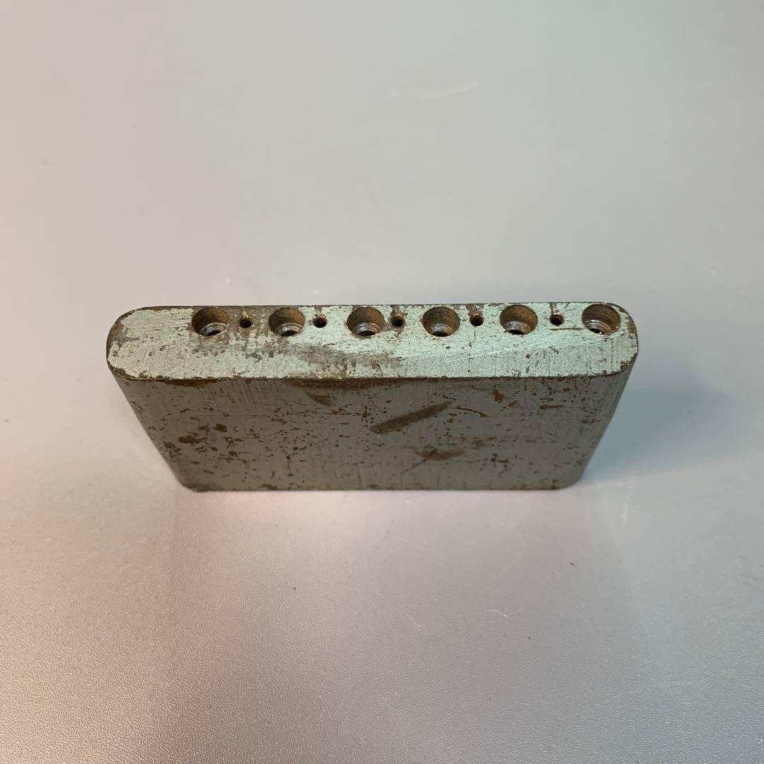 ビンテージ　フェンダーパーツ　ストラト　トレモロブロック