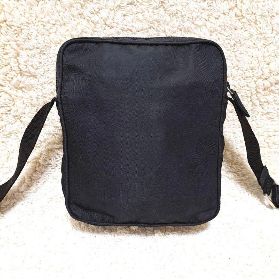 PRADA　プラダスポーツ　ナイロン　ショルダーバッグ　斜め掛け　ポーチ　白タグ