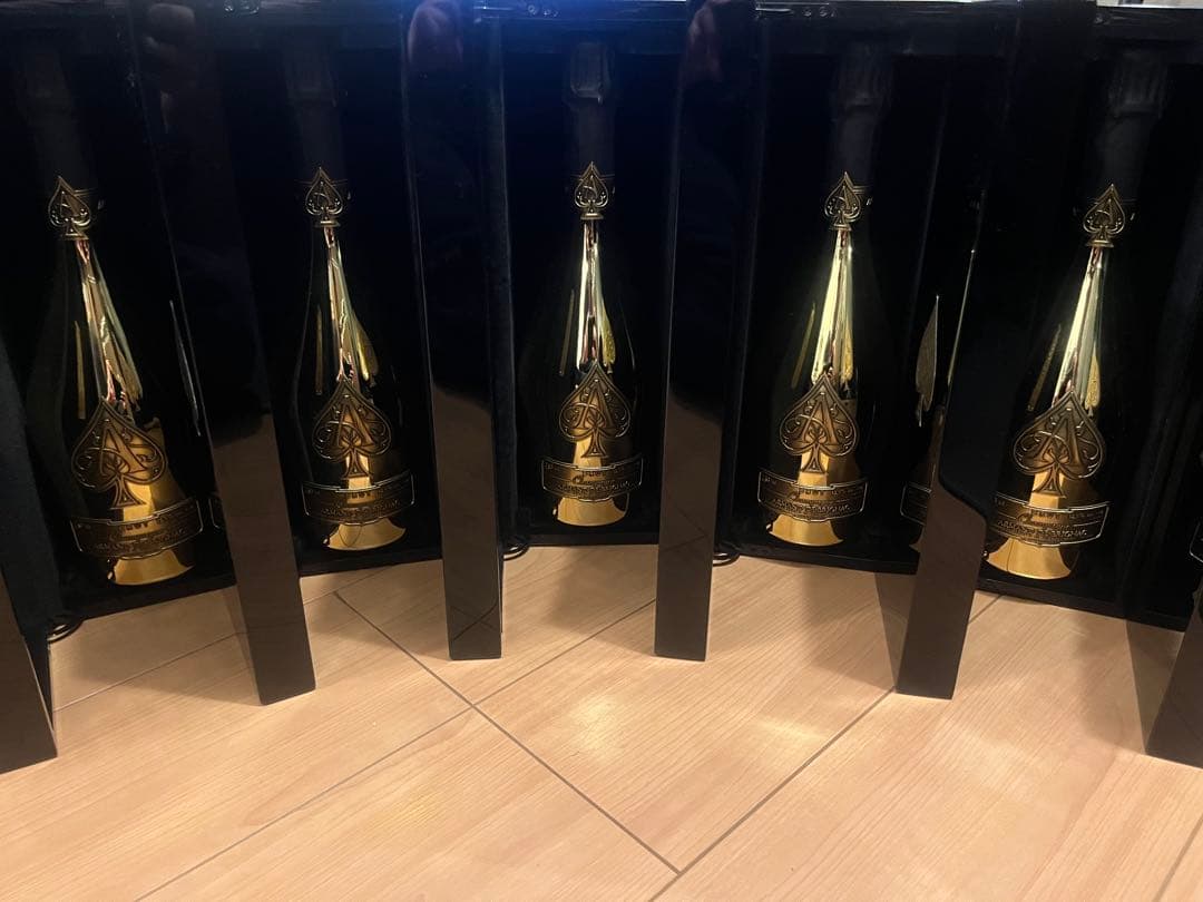 Armand de Brignac ゴールド 750ml 7本　ケース箱付き