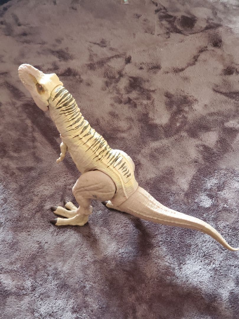 サウンド　ジュラシックワールド　吠えます　ティラノサウルス　恐竜　フィギュア　音