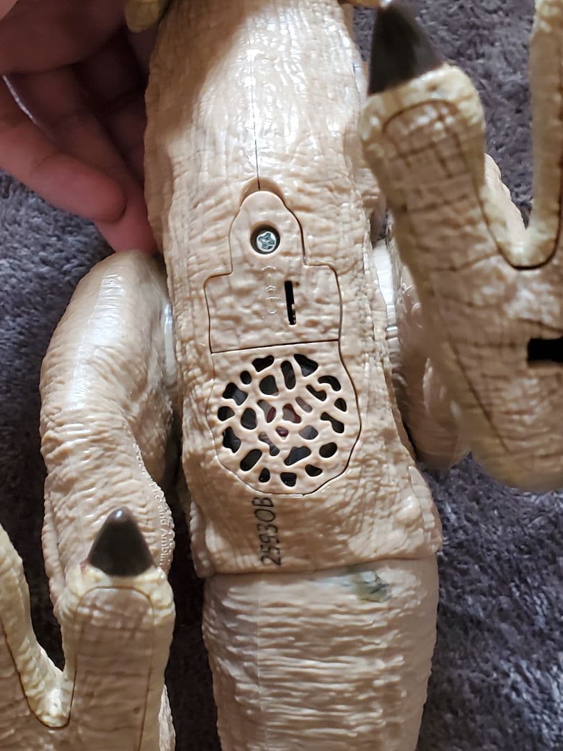 サウンド　ジュラシックワールド　吠えます　ティラノサウルス　恐竜　フィギュア　音