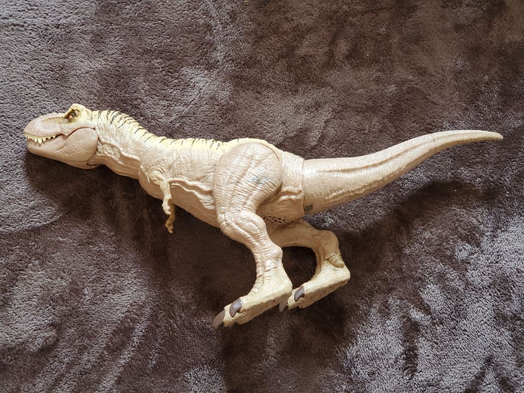 サウンド　ジュラシックワールド　吠えます　ティラノサウルス　恐竜　フィギュア　音