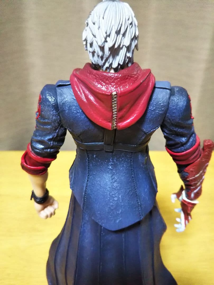 プレイアーツ改 デビルメイクライ4 ネロ