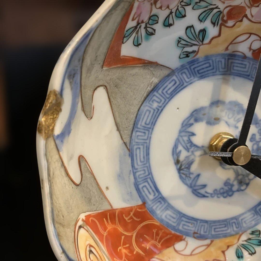 アンティーク宮型柱時計の木枠　古伊万里の時計 中にはめ込んだ振子時計