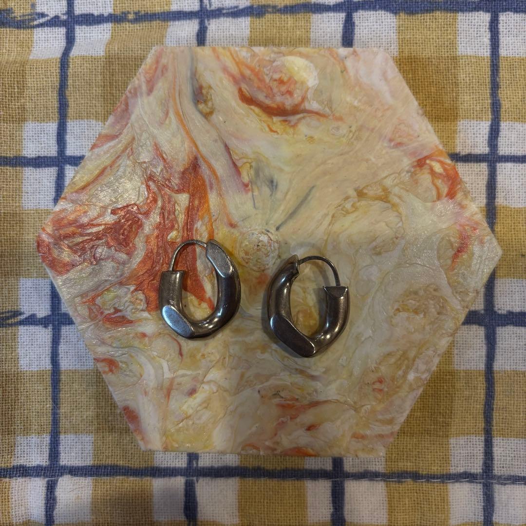 メゾンマルジェラ　変形ピアス　両耳用