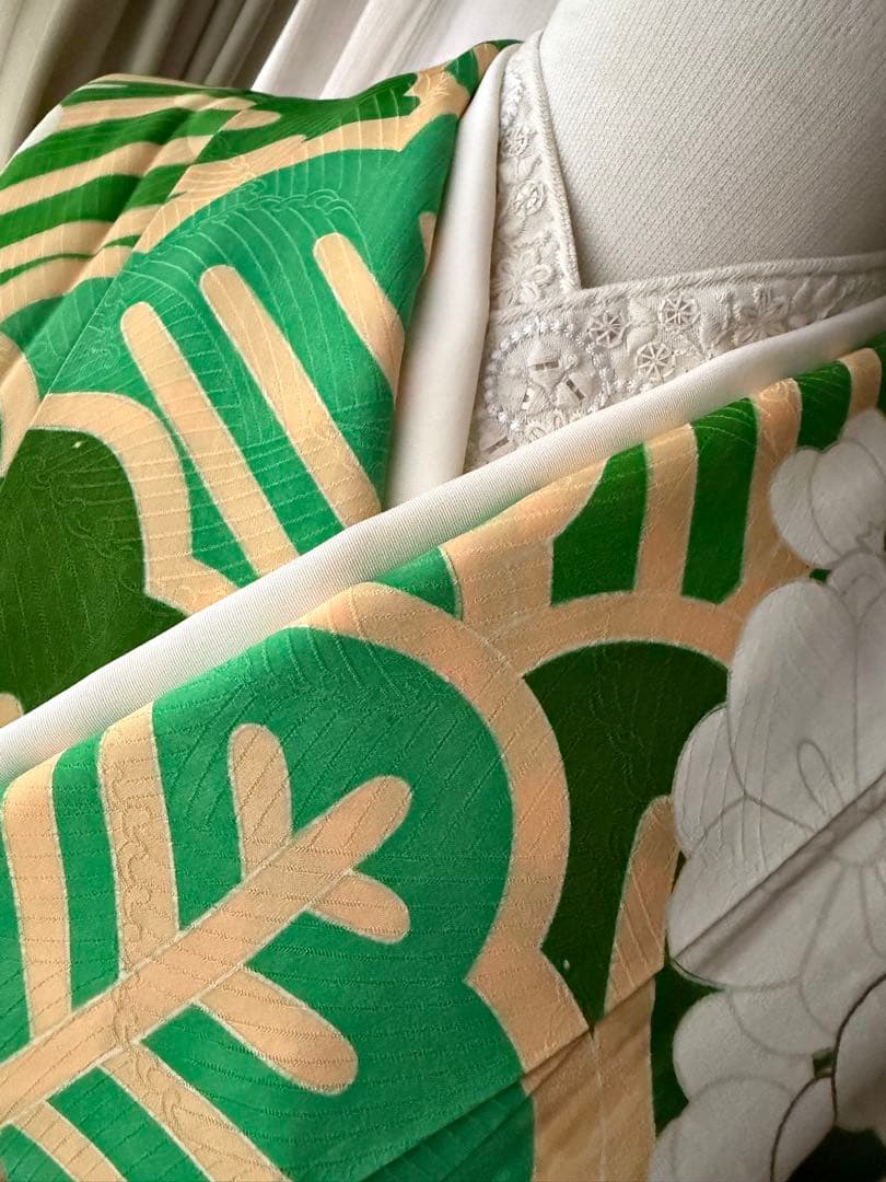 振袖フルセット グリーン×白×クリームイエロー×ゴールド 金駒刺繍