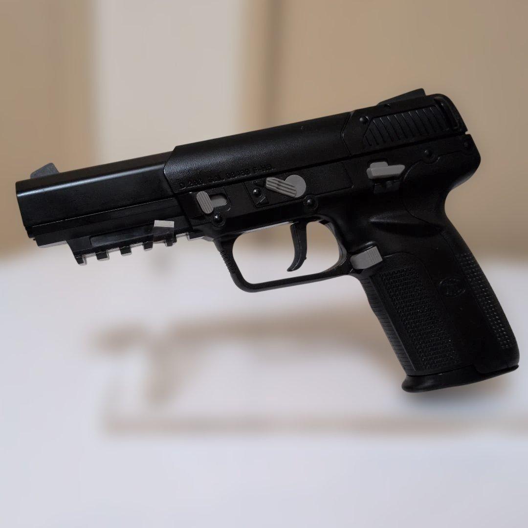 東京マルイFNファイブセブン