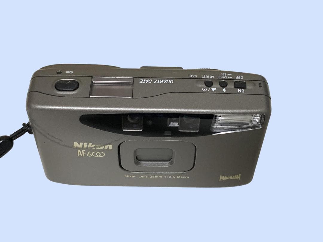 M8266 Nikon AF 600 コンパクトフィルムカメラ