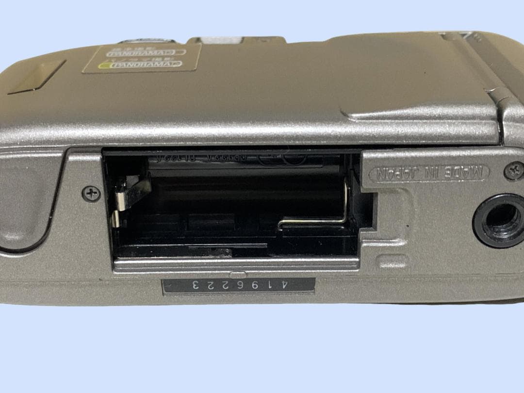 M8266 Nikon AF 600 コンパクトフィルムカメラ