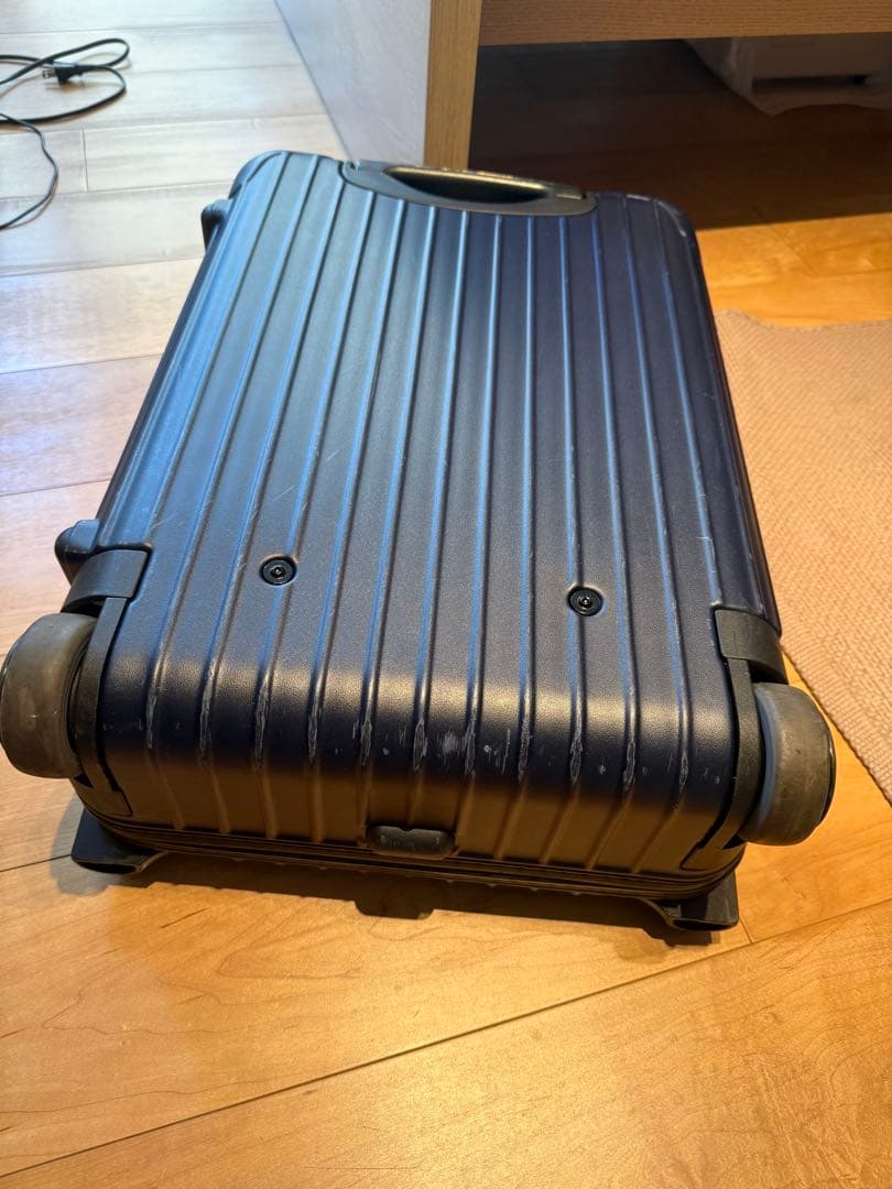 RIMOWA サルサ 機内持込み2輪　紺色