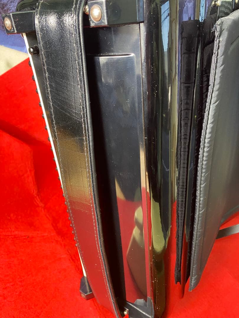 GUERRINI 使用頻度少く9.5kgは何方にもマッチングサイズ赤蛇腹整備済み