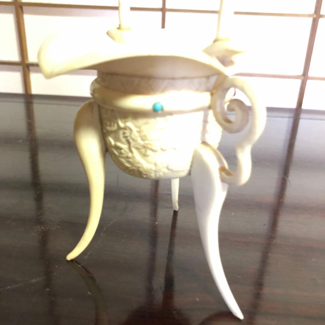 蔵の中にあった牙彫爵形置物一対桐箱付き