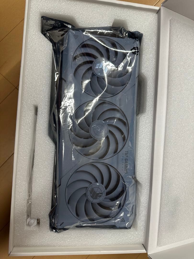 ASUS TUF GamingRX 7800 XT 16GB 美品・動作確認済み