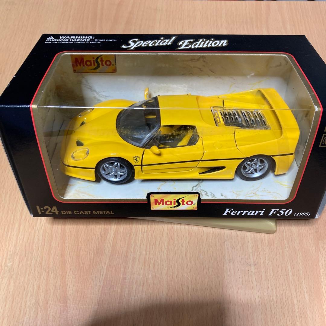 Maisto Ferrari 3台、ランボルギーニ シボレーの5台