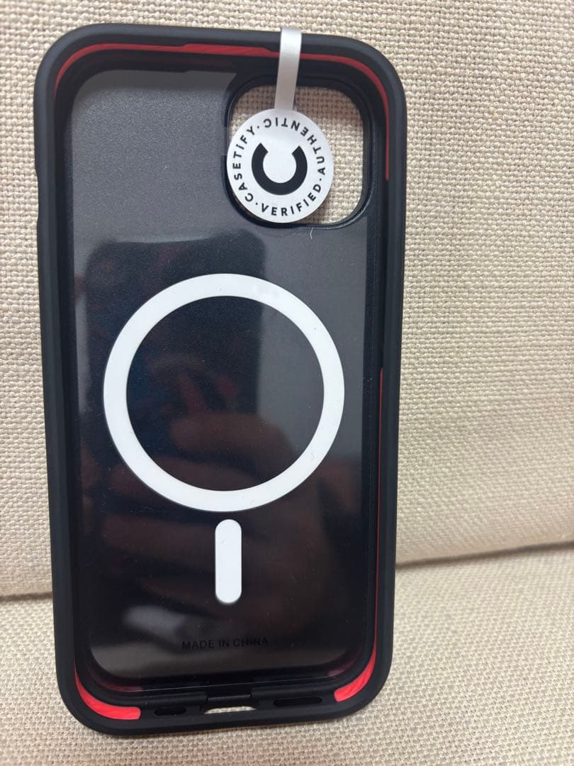 【iPhone15】CasetifyGirlyGoldDotsMagSafe対応