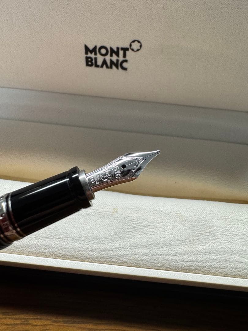 MONTBLANCモンブラン 万年筆 ボエム M ノワール　オニキス