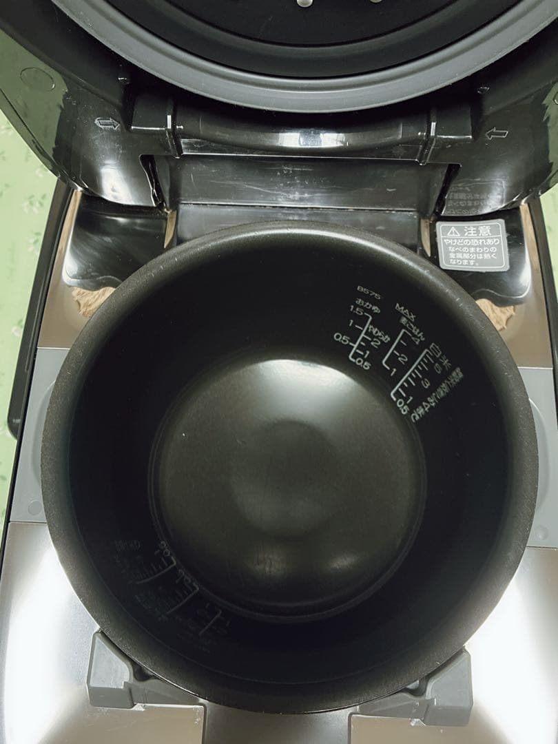 象印　圧力IH炊飯ジャー　炎舞炊き NW-LB10 動作確認済み 2021年製