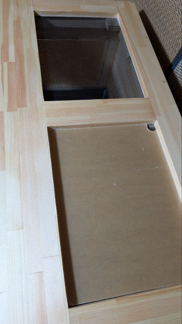 ✌︎('ω'✌︎ )ケージ　アルミサッシ仕様。赤松集成材１８ミリ蜜蝋オイル