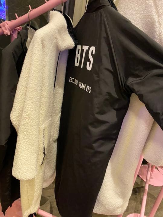 BTS ポップアップストア　公式　コート　ジャンパー