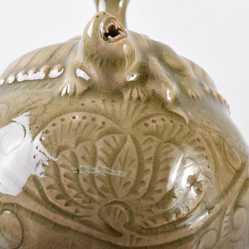 中国　龍泉窯　青磁　神獣注ぎ口　水滴　水注　N　8153