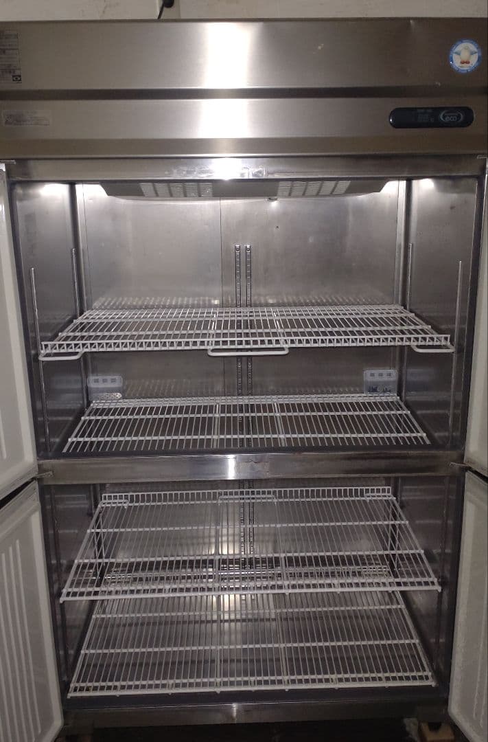 2019年式 フクシマ業務用縦型冷凍庫　ARD-124FMD-F