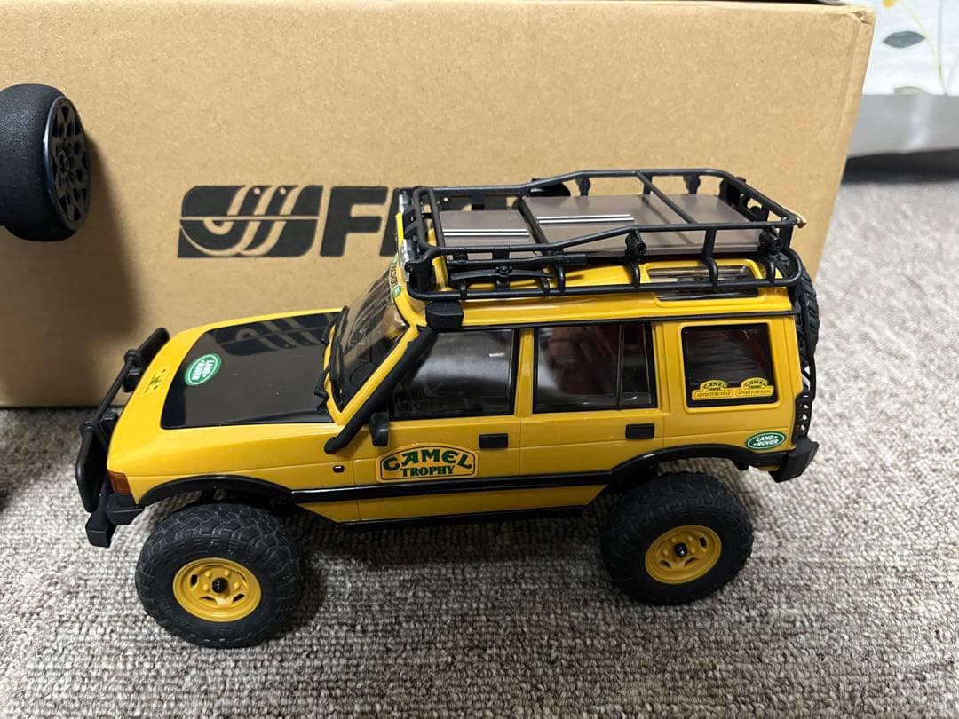 FMSランドローバー 1/24 キャメルトロフィーエディション ディスカバリー