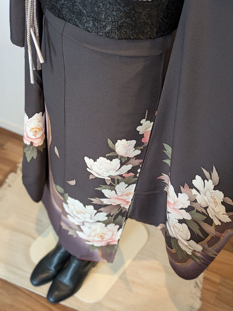 振袖フルセット 身丈152裄63.5 チャコールグレー 黒 金彩 成人式 逸品