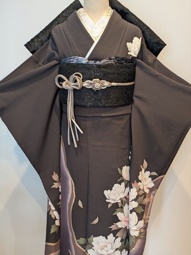 振袖フルセット 身丈152裄63.5 チャコールグレー 黒 金彩 成人式 逸品