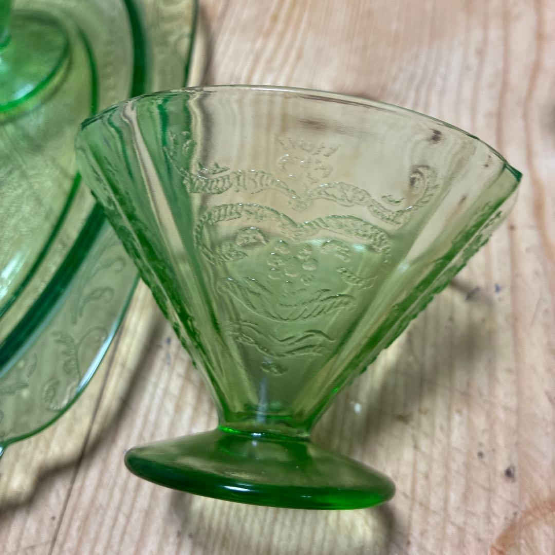 レア　ウランガラス　フェデラルマドリッド　シャーベットペア　大型オーバルトレイ