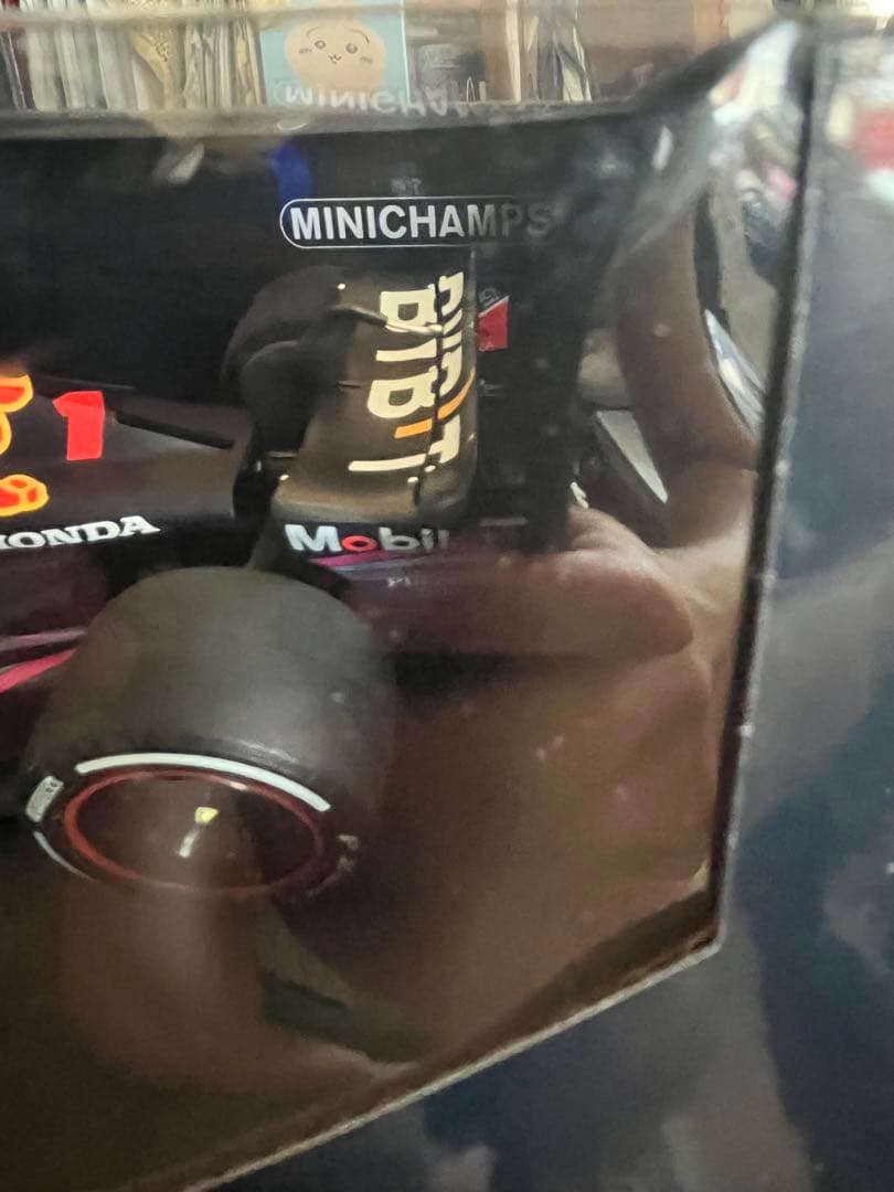 HPミニチャンプス1/18レッドブルF1マックスフェルスタッペンマイアミ