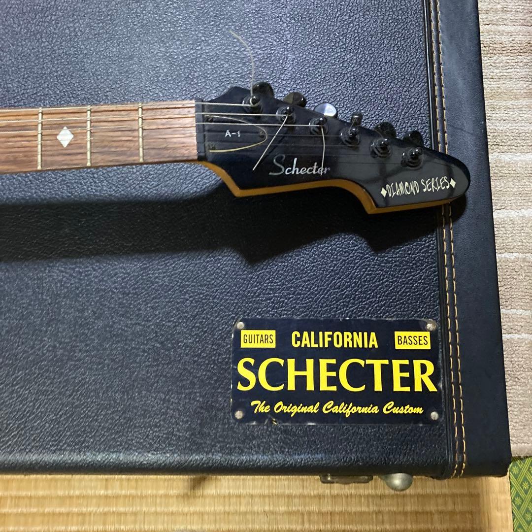 Shecter Diamond Series A-1、ハードケース付き