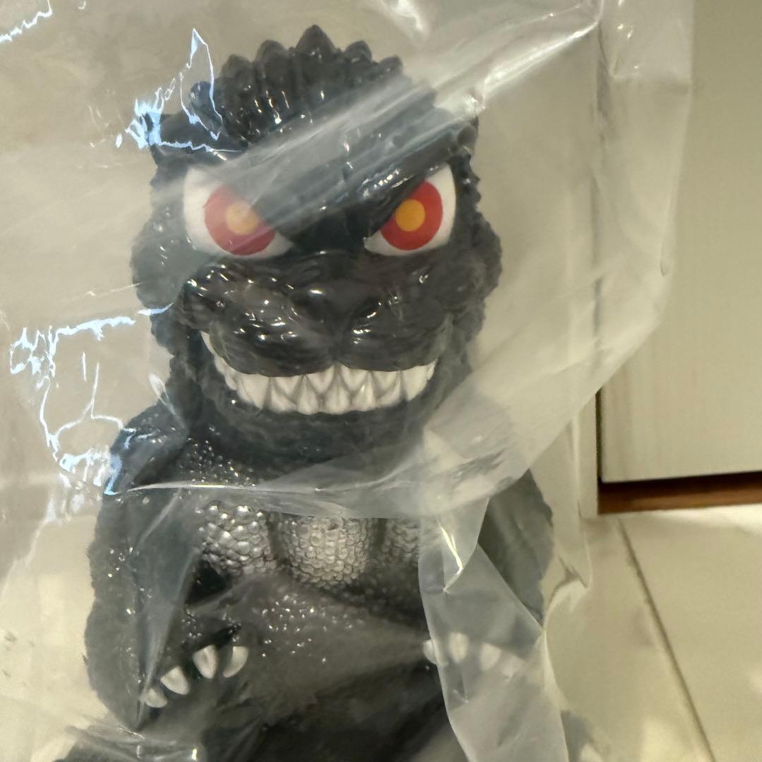 【新品】バーニングキングダム Newborn ゴジラ GODZILLA ホビラン