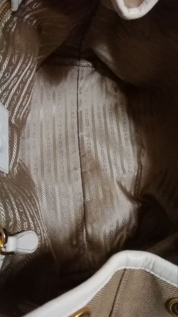 今だけ値下げ　PRADA　プラダ　ハンドバッグ　ショルダーストラップ無し