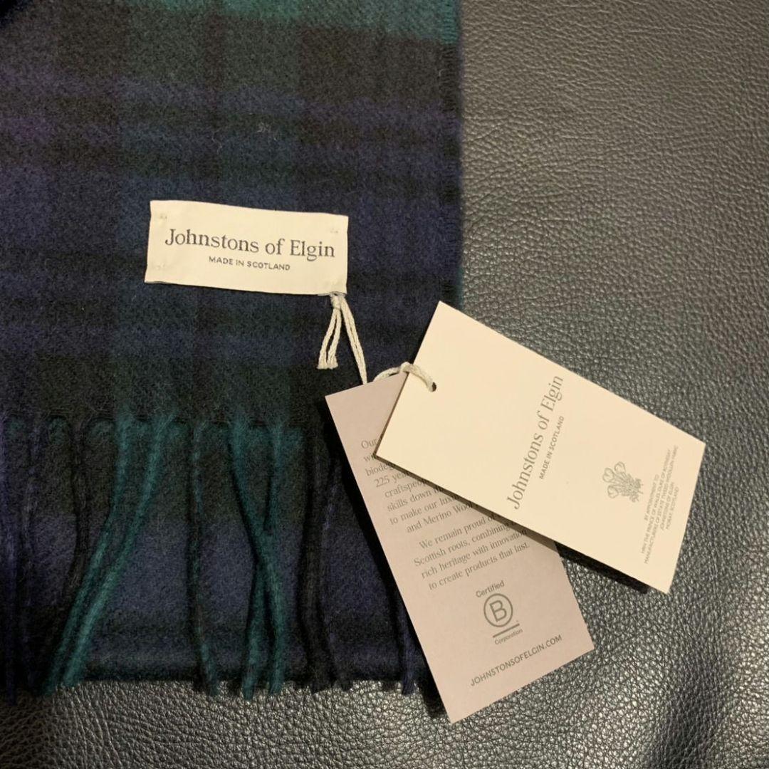 Johnstons of Elgin チェック柄マフラー